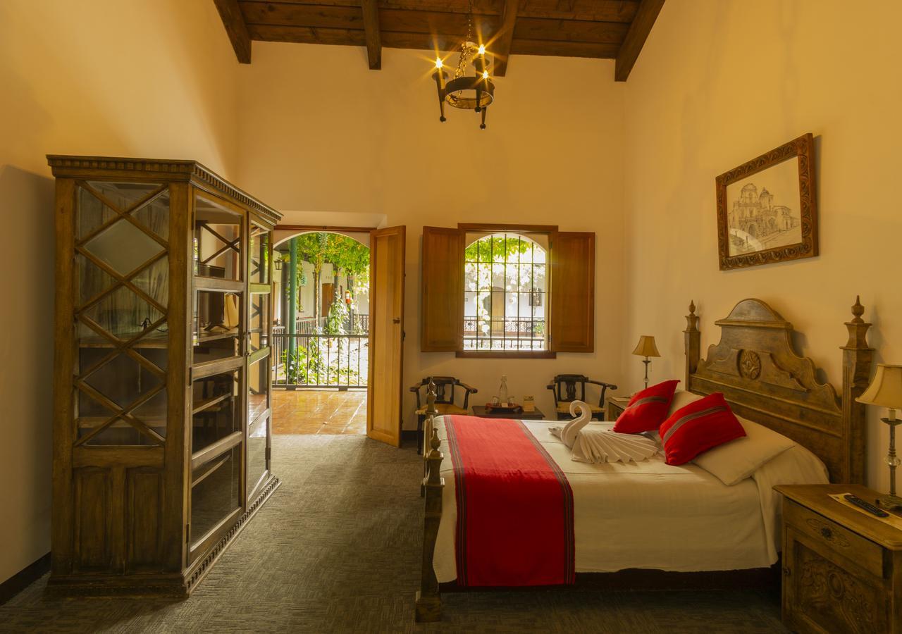 Hotel Posada De Don Rodrigo Antigua Bagian luar foto