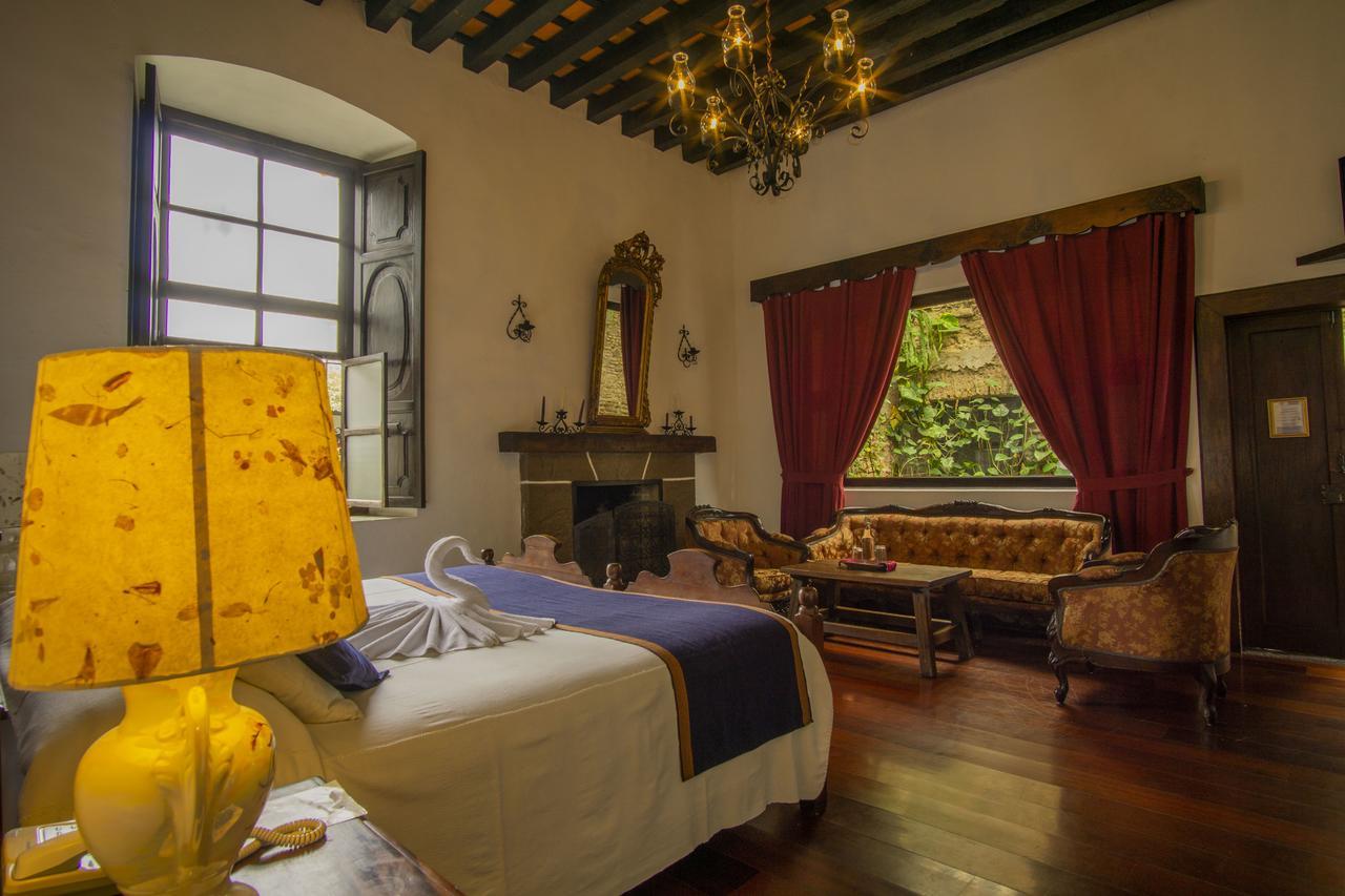 Hotel Posada De Don Rodrigo Antigua Bagian luar foto