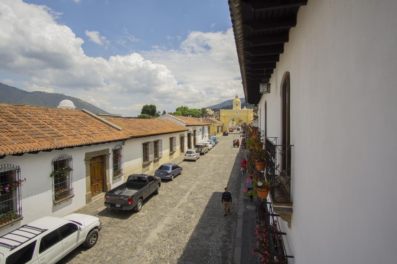 Hotel Posada De Don Rodrigo Antigua Bagian luar foto