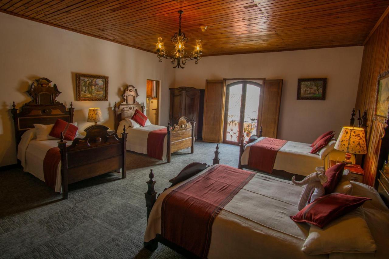 Hotel Posada De Don Rodrigo Antigua Bagian luar foto