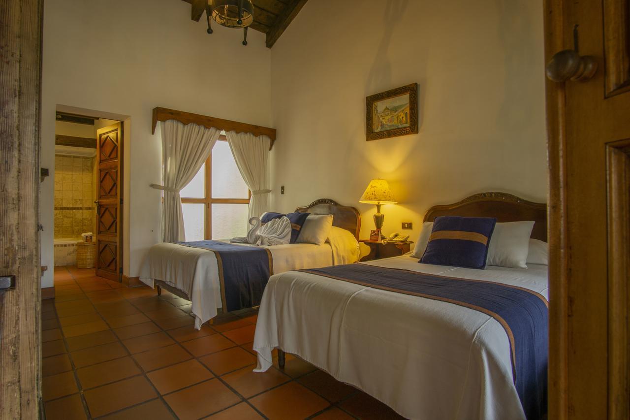 Hotel Posada De Don Rodrigo Antigua Bagian luar foto